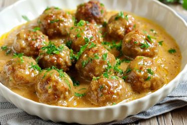 Albóndigas con salsa de almendra