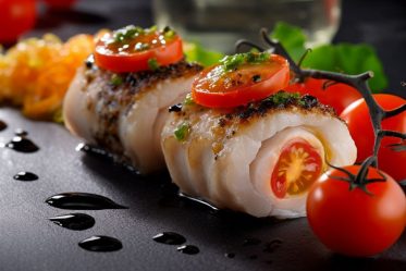 canelón bacalao con tomate y olivada